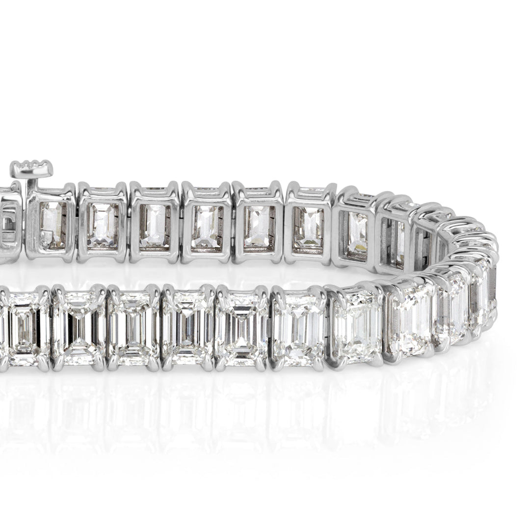 22.36ct Emerald Cut Lab Diamond Tennis Bracelet in 18k White Gold in 7'