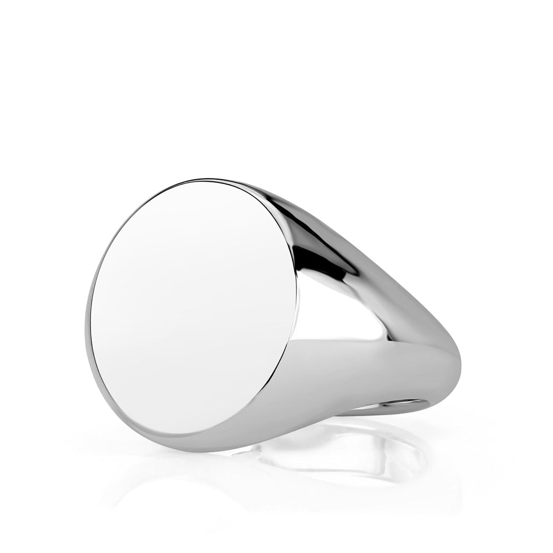 Classic Signet Ring in Platinum